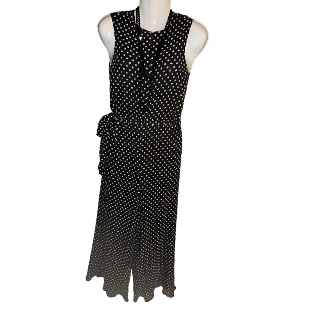 IVONNE black & white Polka dot jumpsuit- nice!‎ Size small/CH